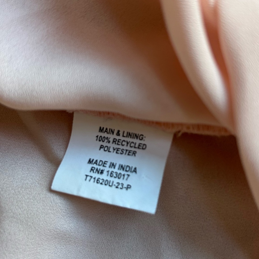 NWT Princess Polly Light Pink blouse with tie-front‎ Flowy long sleeves Size 4 - Picture 6 of 8